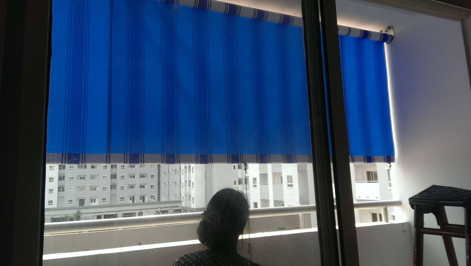 bạt che nắng mưa tự cuốn