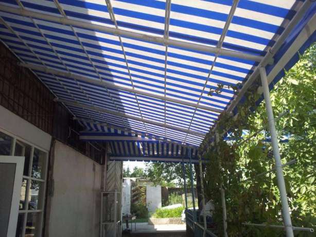 bạt mái hiên di động